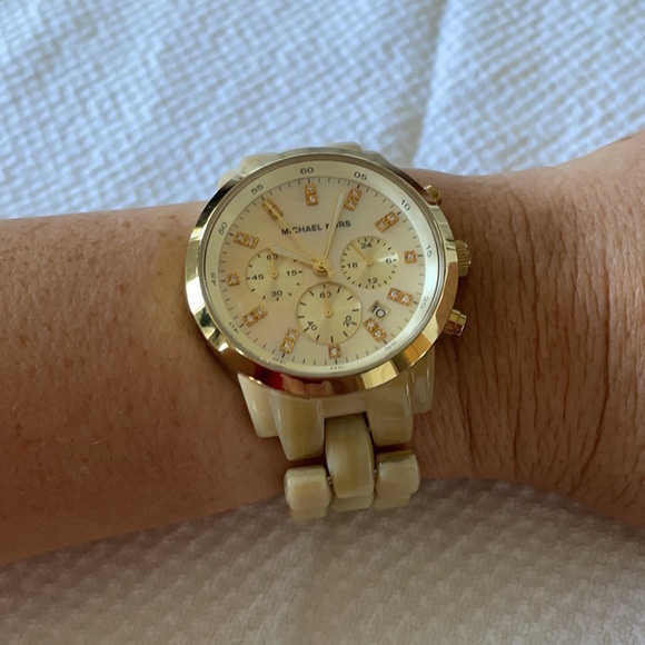 Michael Kore watch - Picture 2 of 3